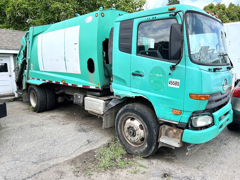 2012 UD 18 YARD RUBBISH TRUCK